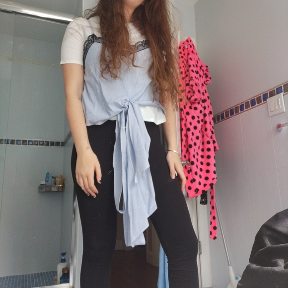 Zara double layer Cami with lace on white T shirt - Picture 7 of 8